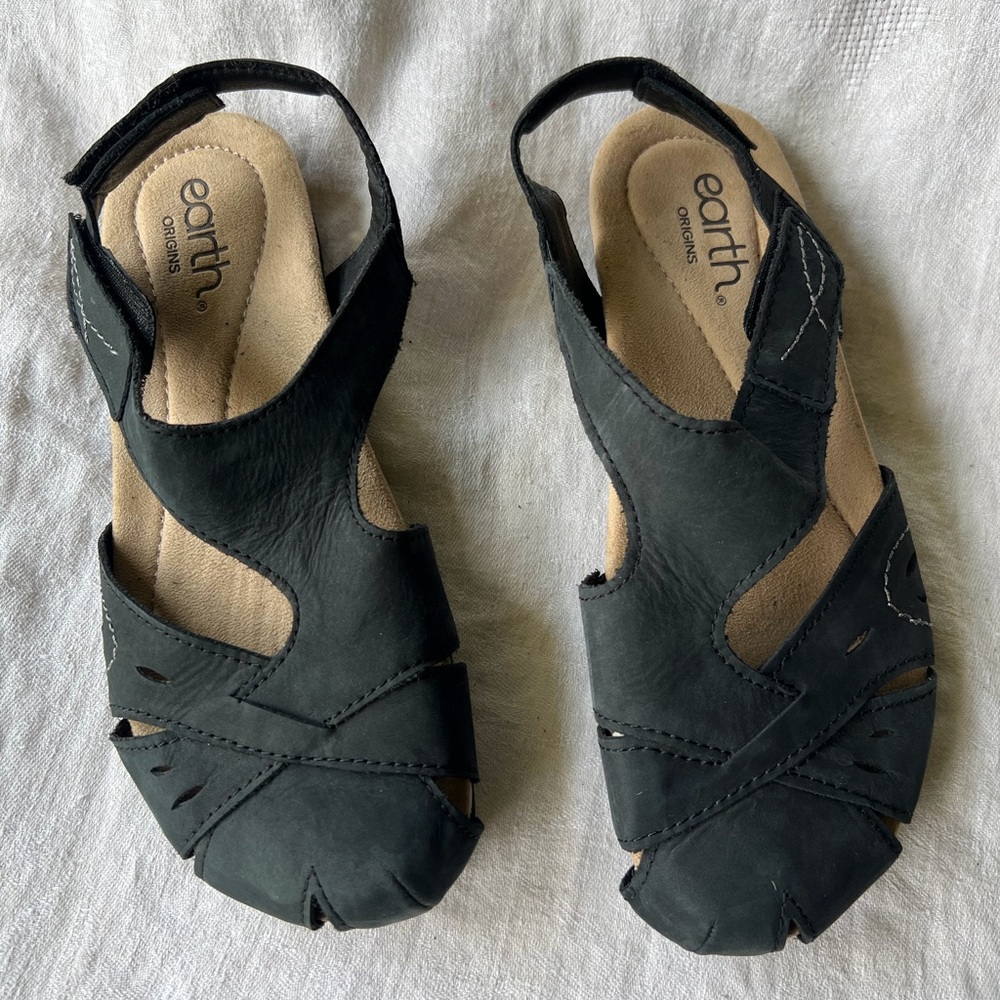 EARTH ORIGINS Birdine Suede Leather Sandal
